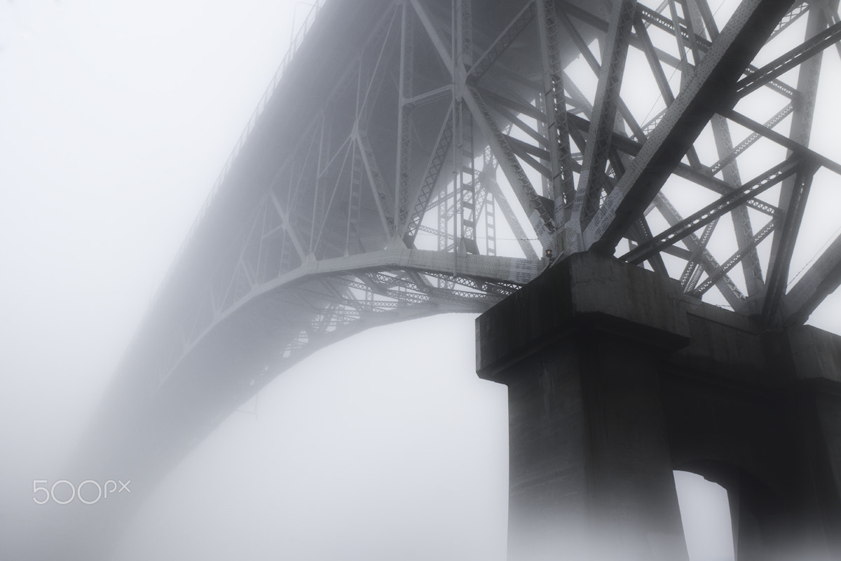 Sony DT 18-70mm F3.5-5.6 sample photo. Aurora bridge photography
