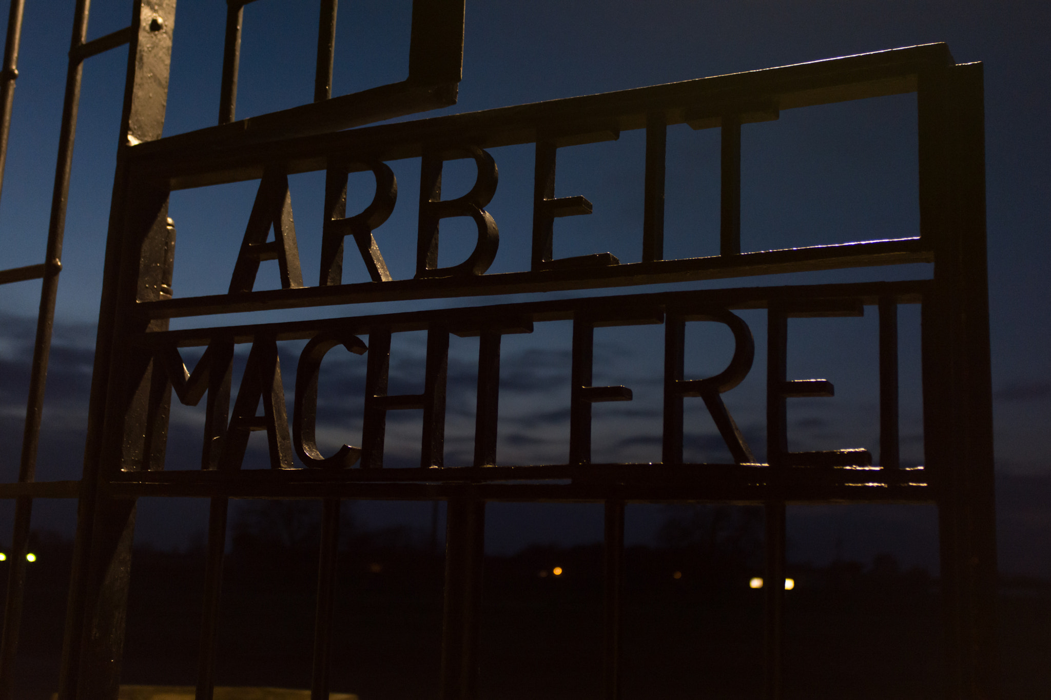 Nikon D7100 + Nikon AF Nikkor 28mm F2.8D sample photo. Sachsenhausen gate photography