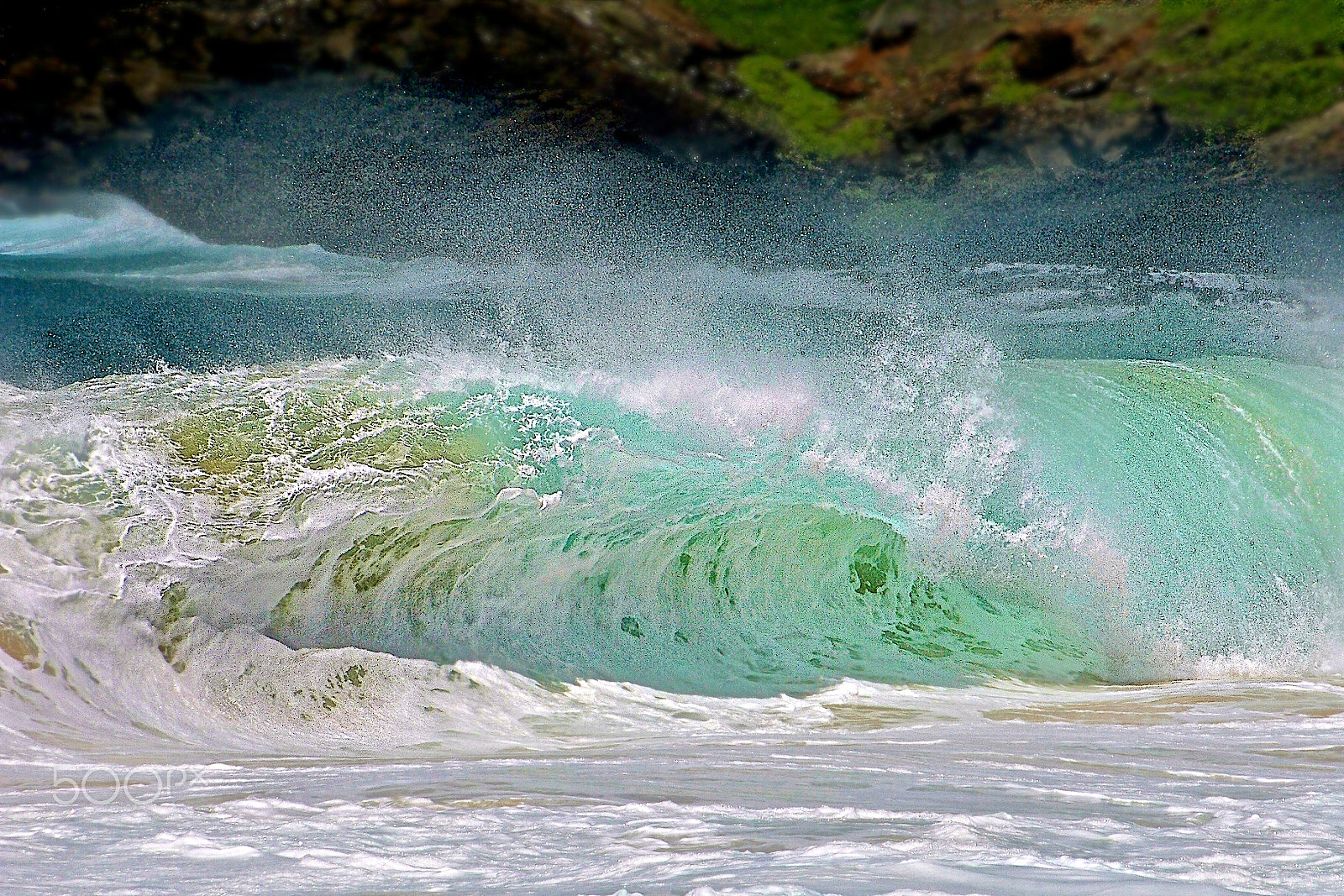 Kodak EASYSHARE Z1012 IS DIGITAL CAMERA sample photo. Middle peak wave photography