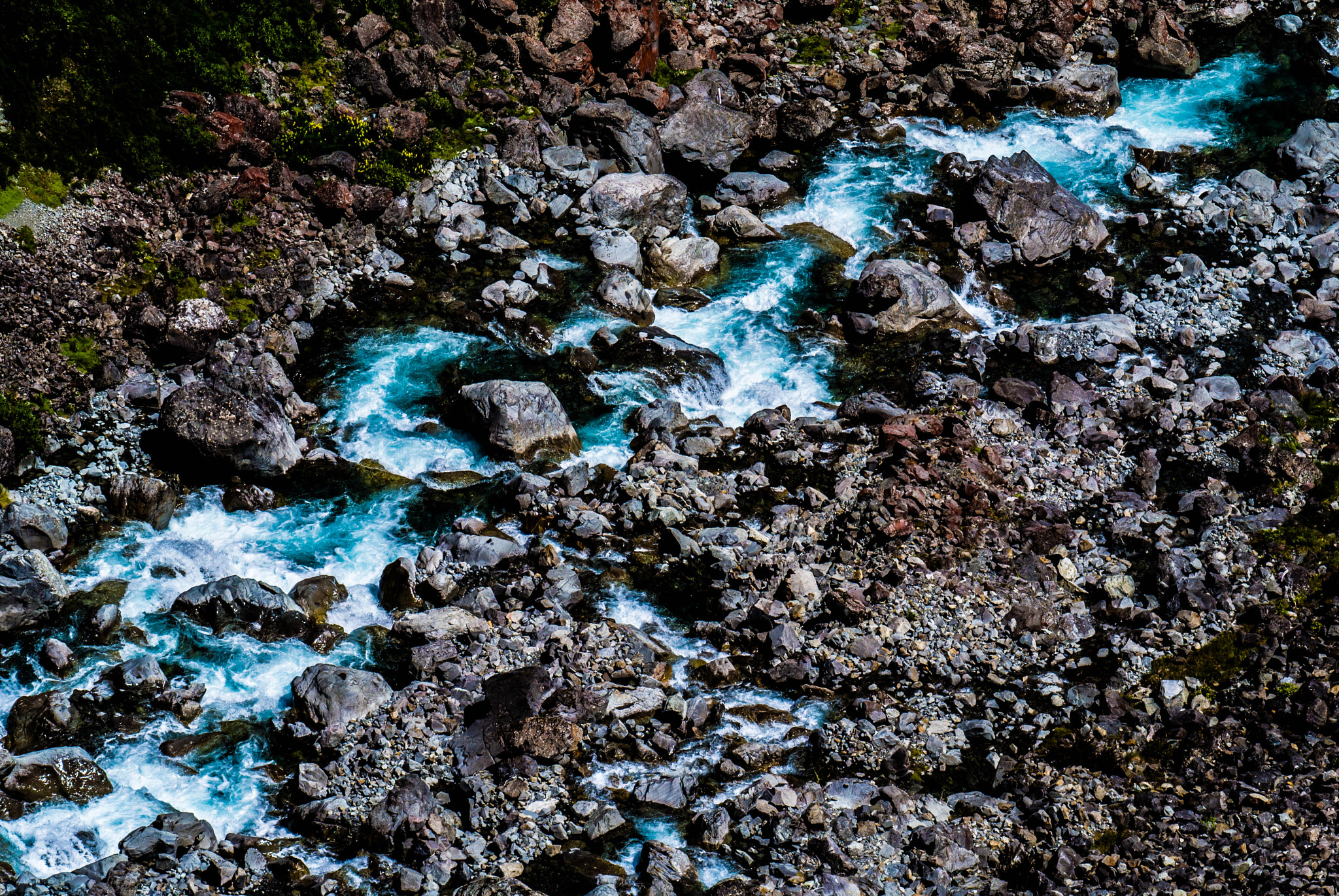 Nikon 1 Nikkor VR 70-300mm F4.5-5.6 sample photo. Flow photography