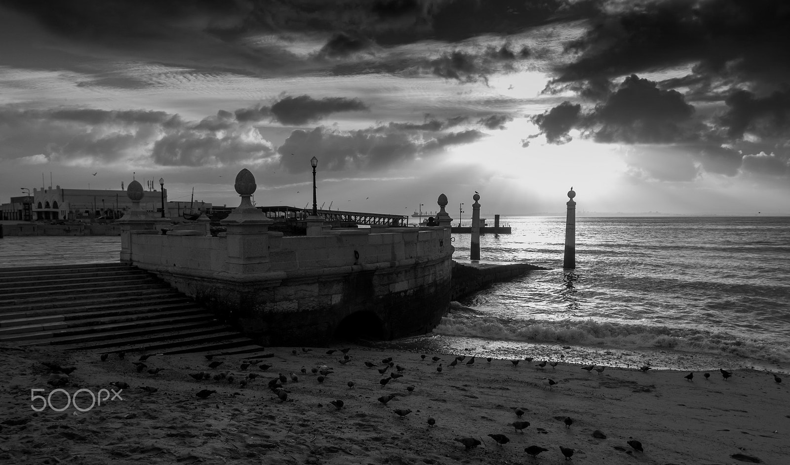 Nikon AF-S Nikkor 17-35mm F2.8D ED-IF sample photo. Thrugh the clouds #2 photography