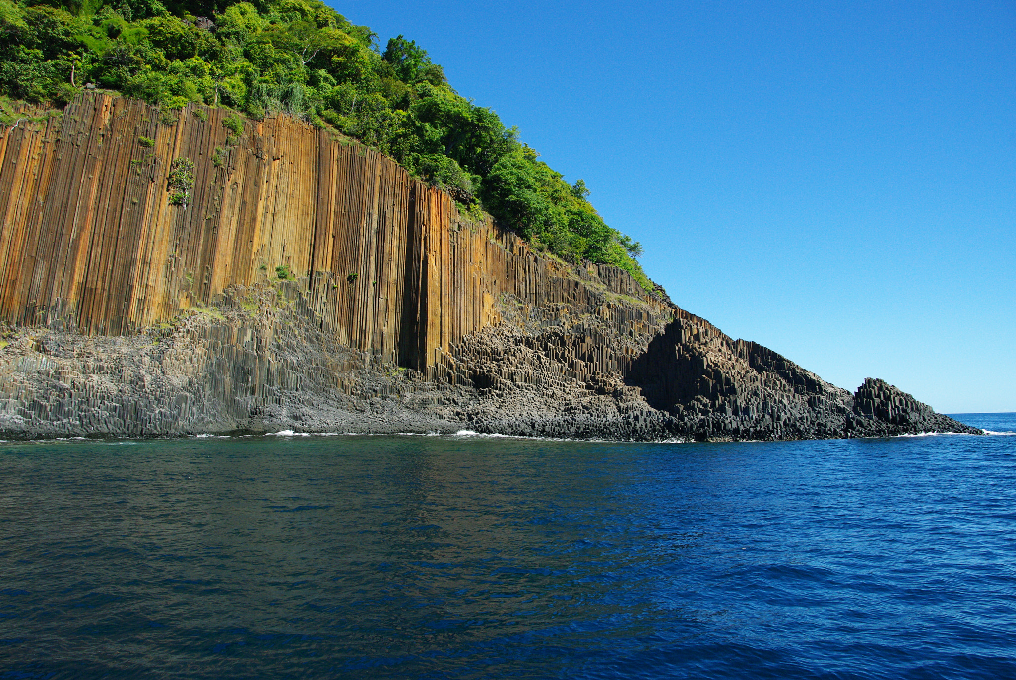 Pentax K20D sample photo. Nosy be et les îles mitsio photography