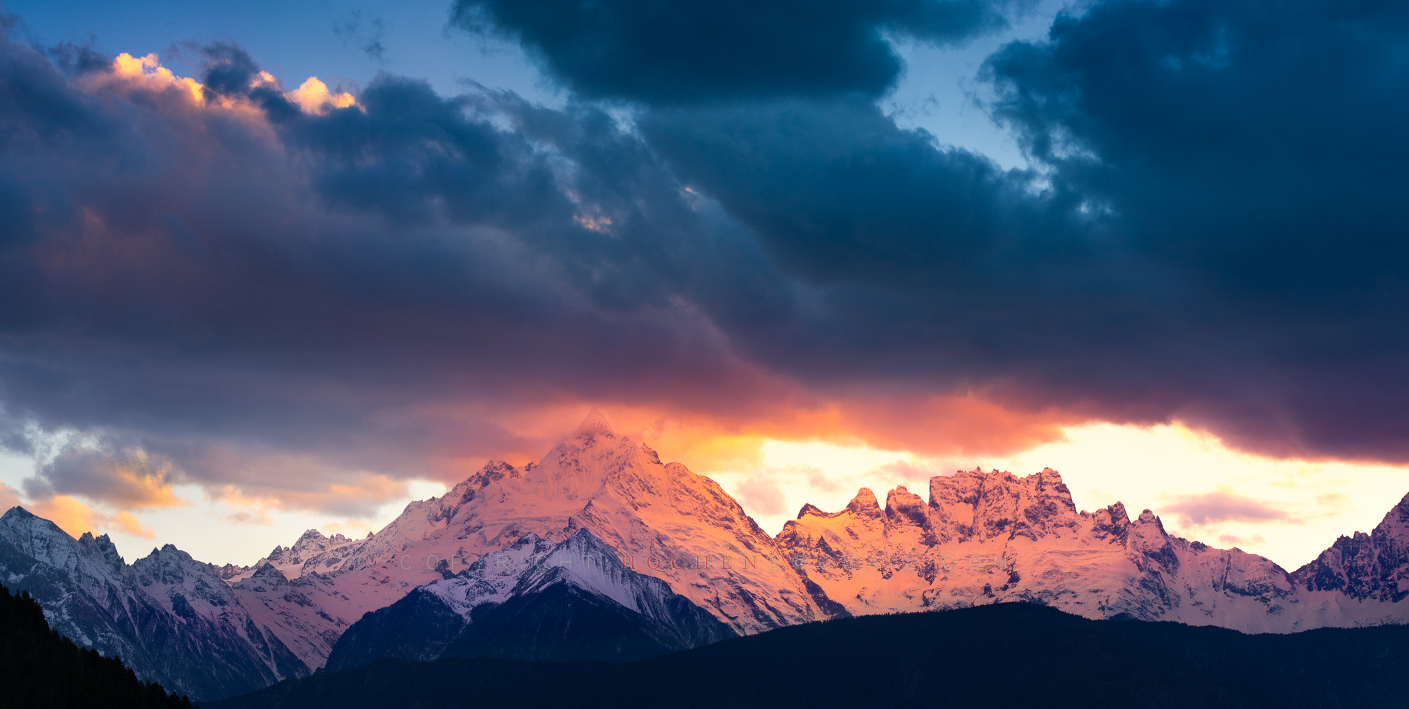Sony a7R + Canon EF 70-200mm F2.8L IS USM sample photo. Moutains photography