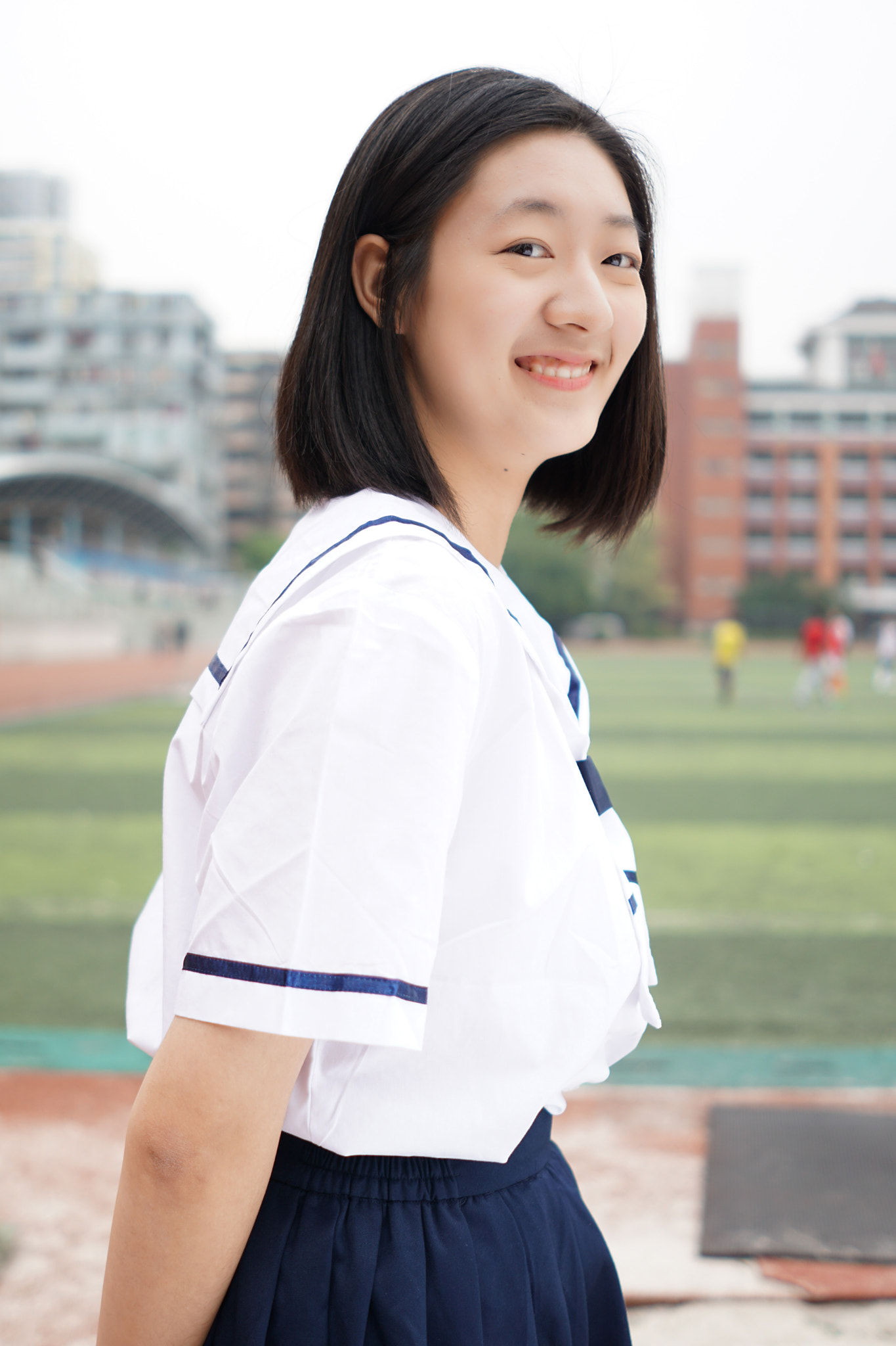Sony FE 28mm F2 sample photo. Female students photography