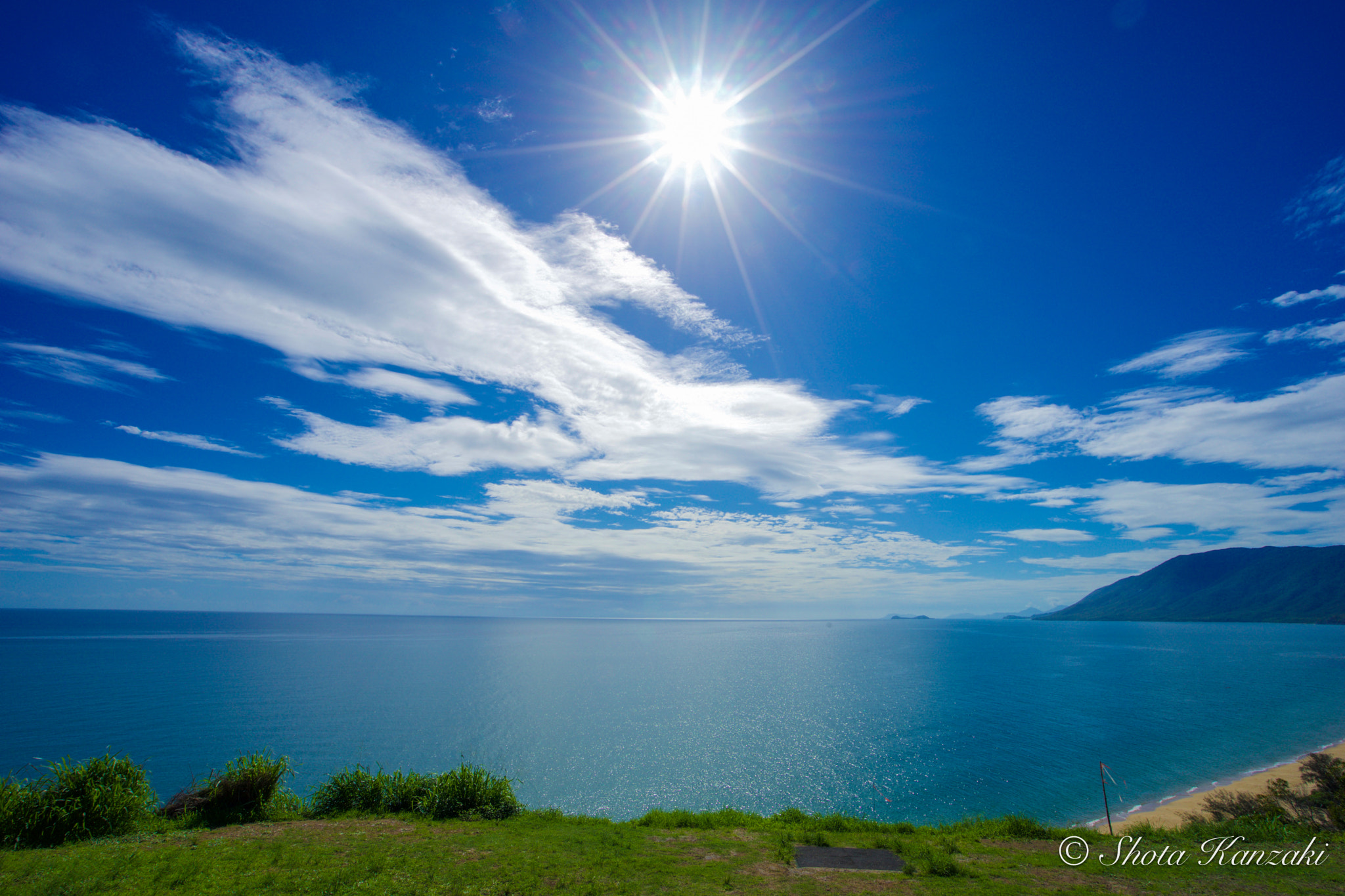 Sony a7 + Sony Vario-Tessar T* FE 16-35mm F4 ZA OSS sample photo. Sun beam photography
