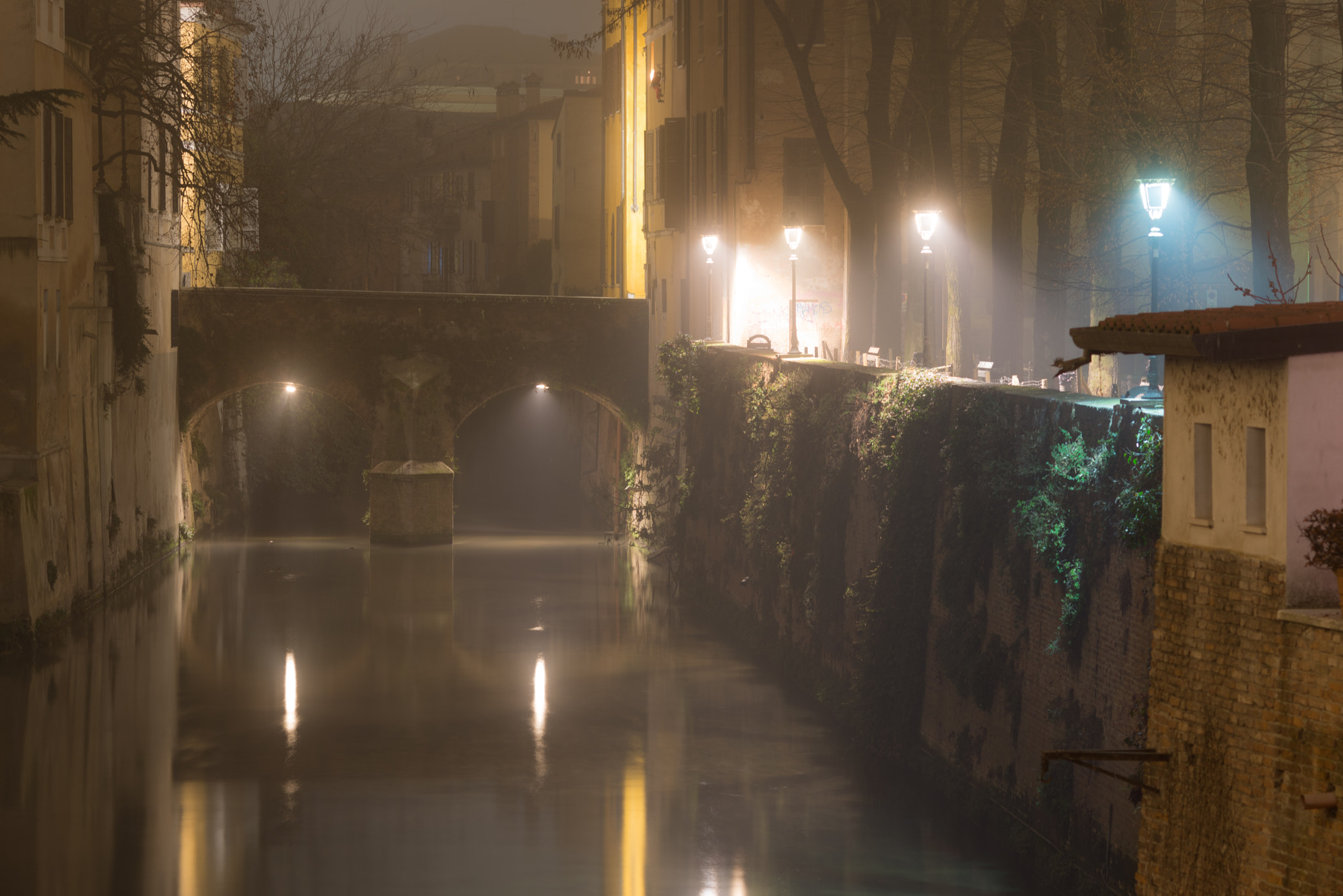 Nikon D610 + AF DC-Nikkor 135mm f/2D sample photo. Misty mantua, northern italy photography