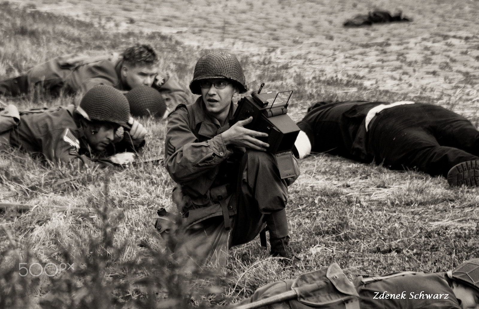Canon EF 75-300mm F4.0-5.6 IS USM sample photo. War photographer photography