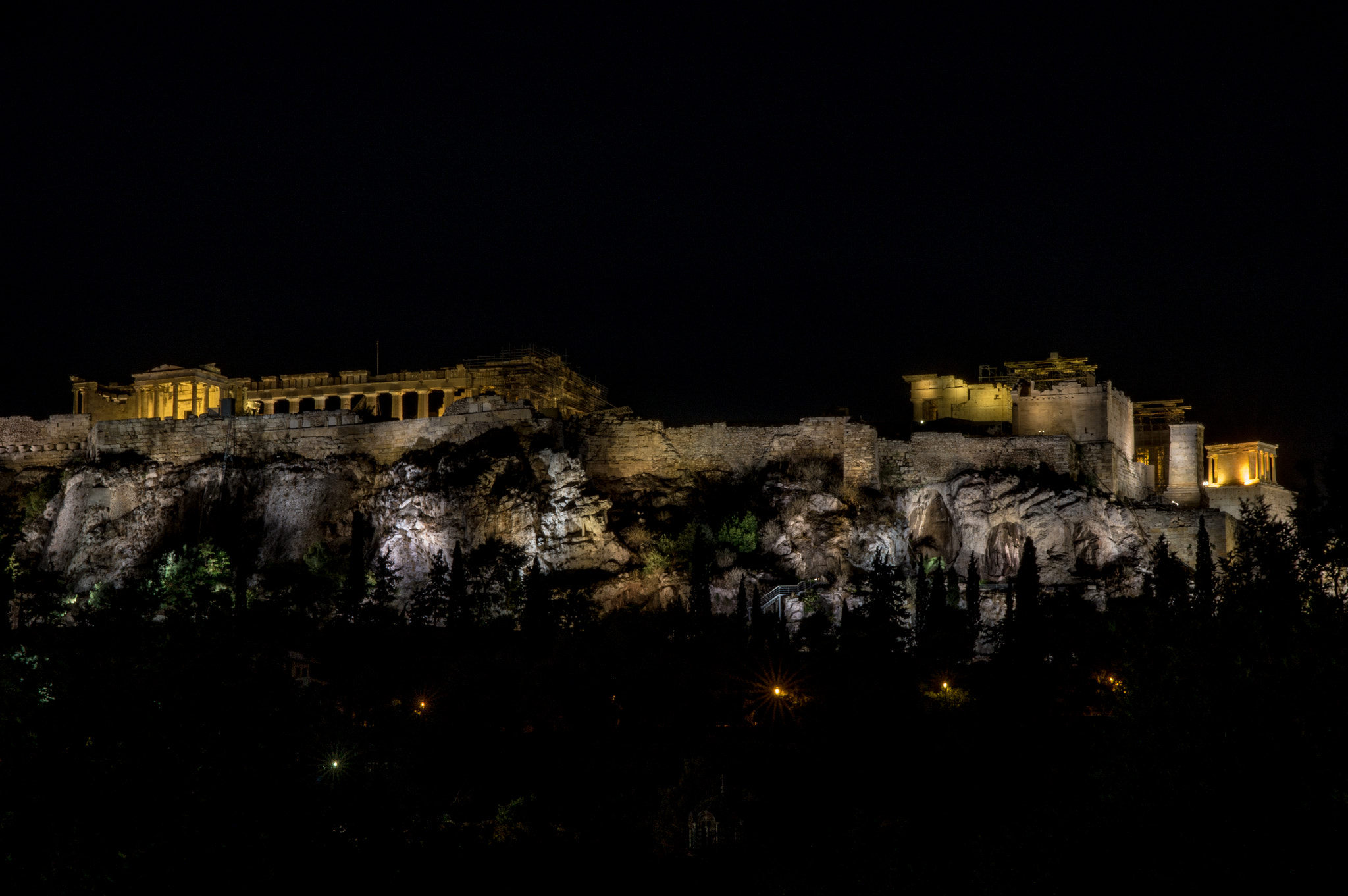 Sony SLT-A57 + Tamron SP 70-300mm F4-5.6 Di USD sample photo. Akropolis low iso night photography