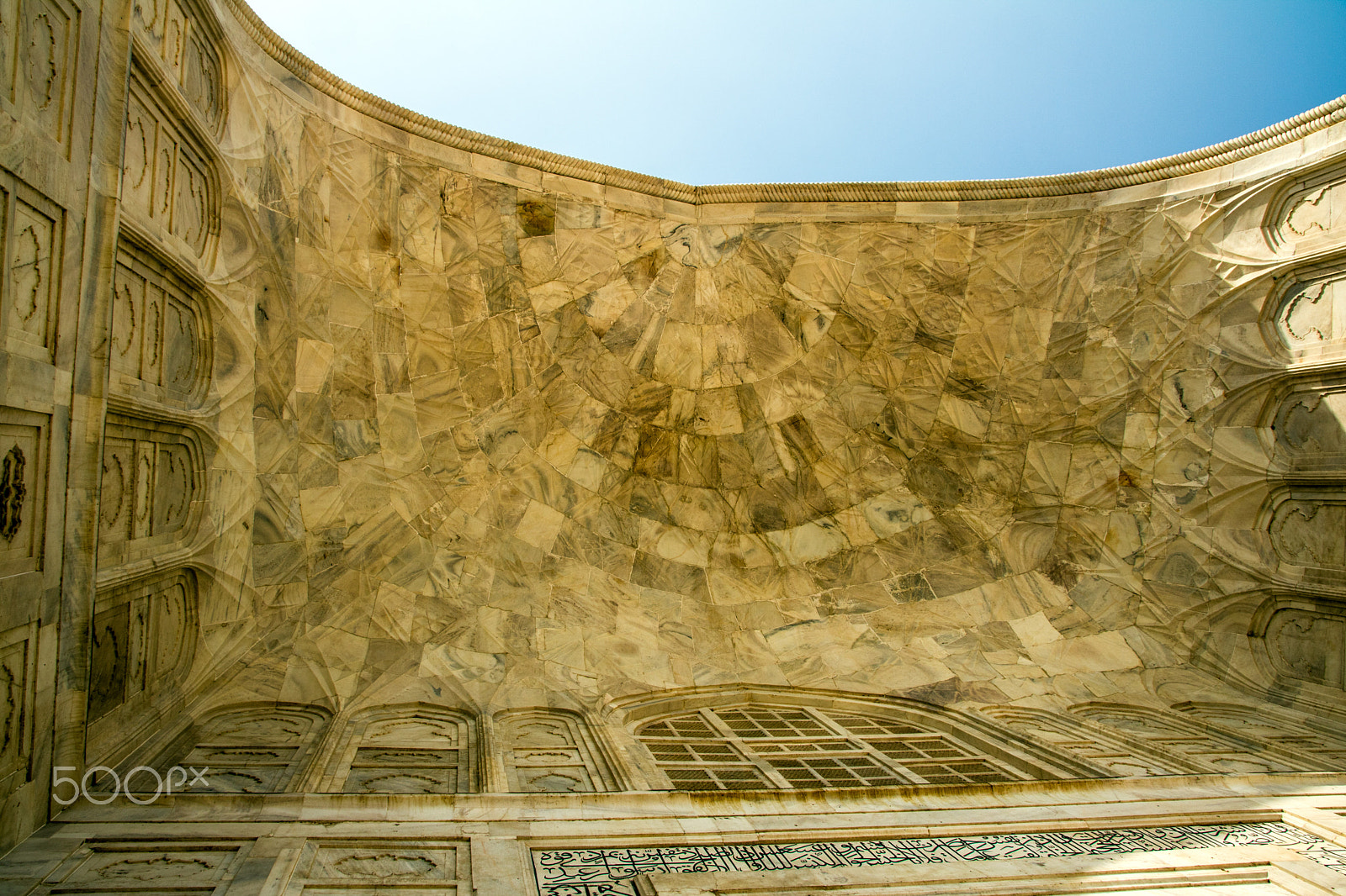 Sigma 17-70mm F2.8-4 DC Macro OS HSM sample photo. Arch roof of the taj mahal photography