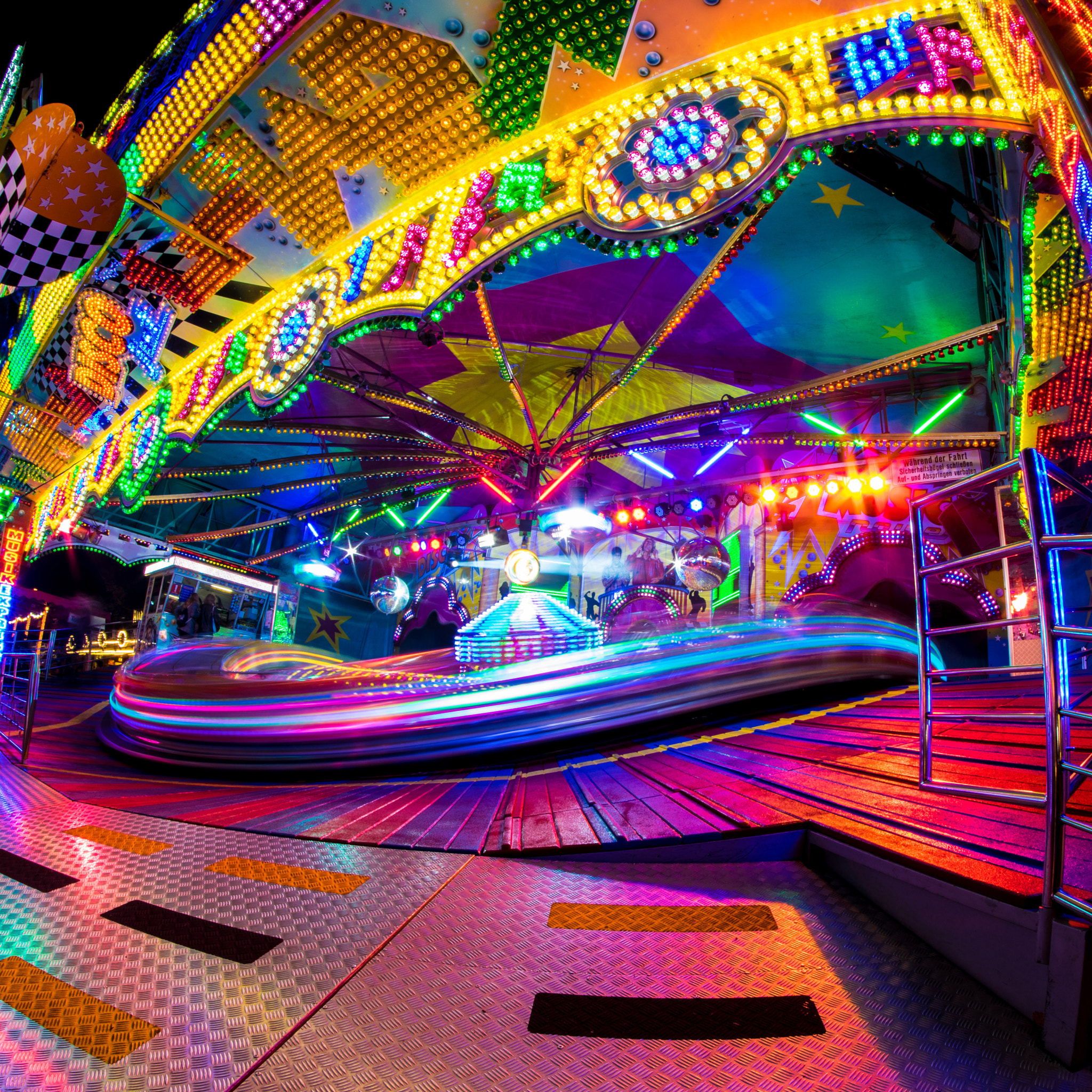 Nikon D5300 + Samyang 8mm F3.5 Aspherical IF MC Fisheye sample photo. Funfair photography