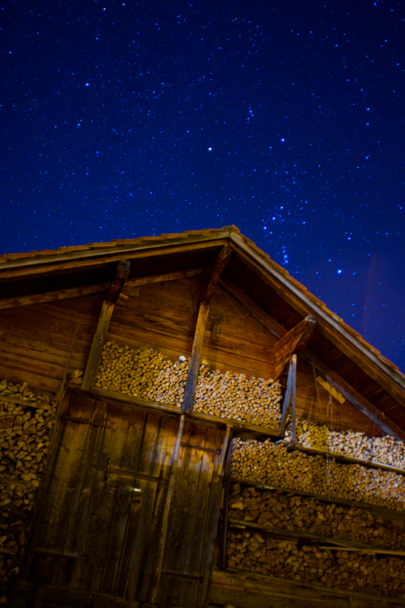 Sony SLT-A65 (SLT-A65V) + Sony 20mm F2.8 sample photo. Adelboden by night photography