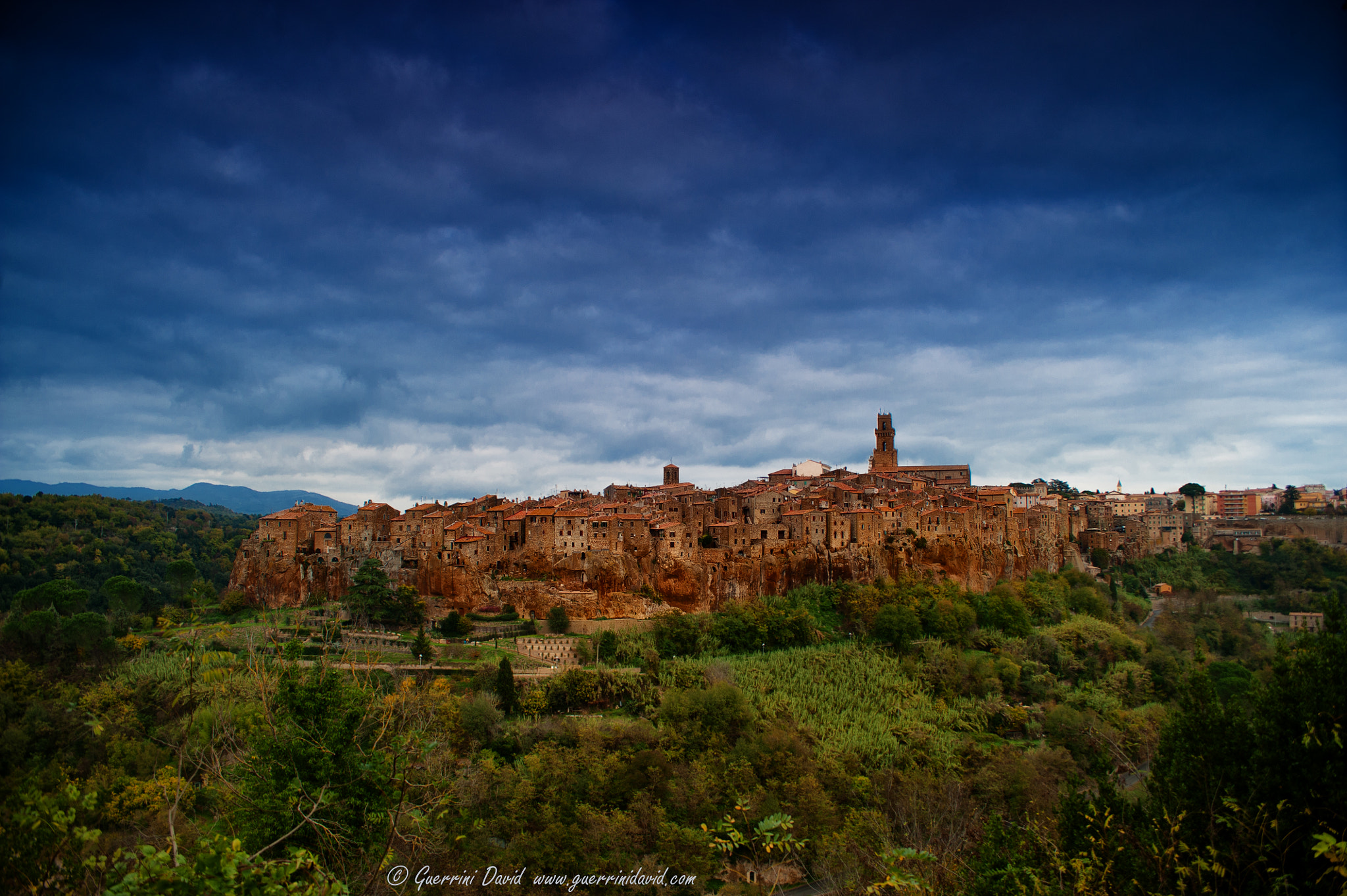 Sigma 28-70mm F2.8 sample photo. Pitigliano photography