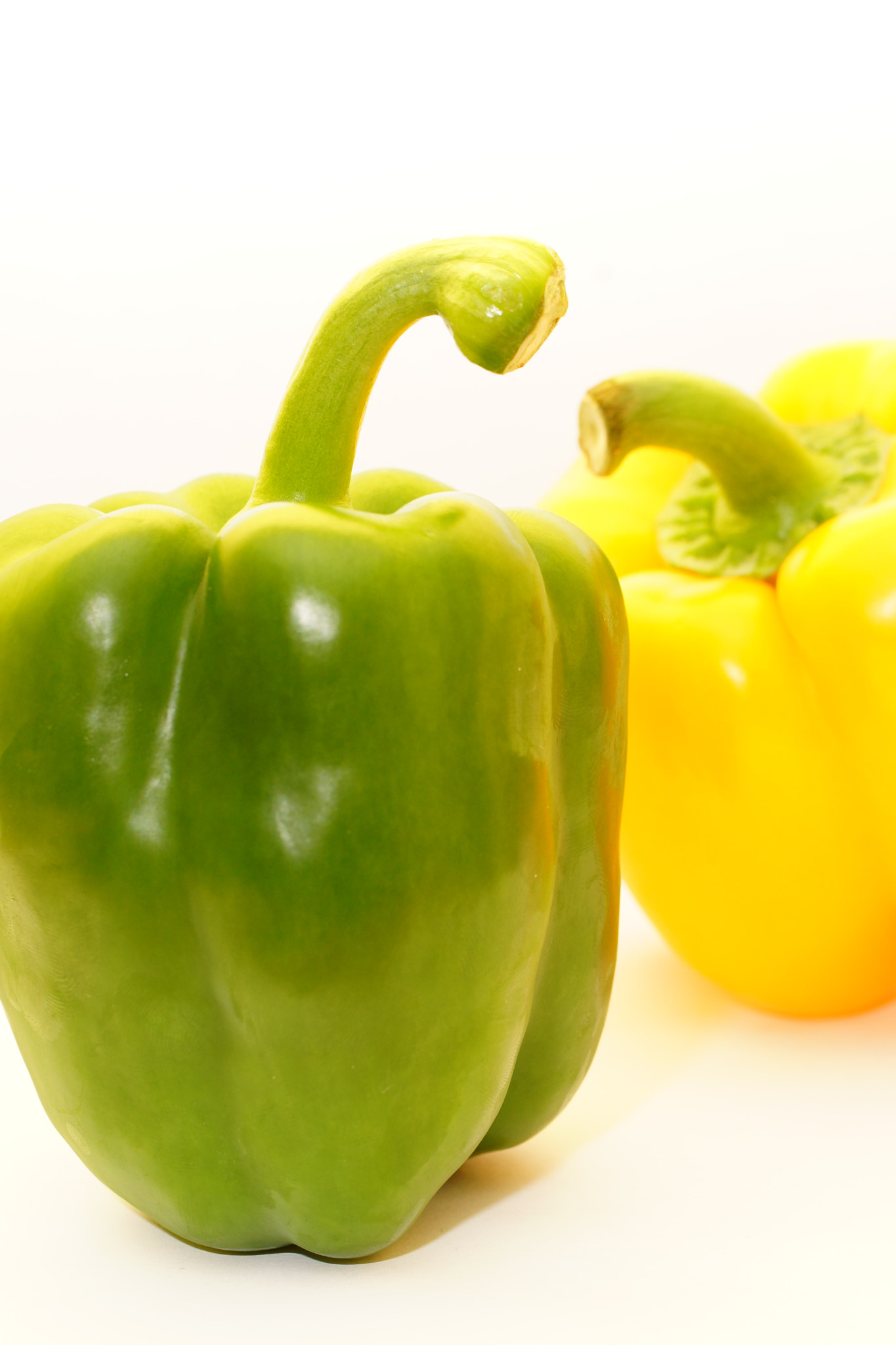 Sony SLT-A77 + Tamron Lens (255) sample photo. Green and yellow pepper photography