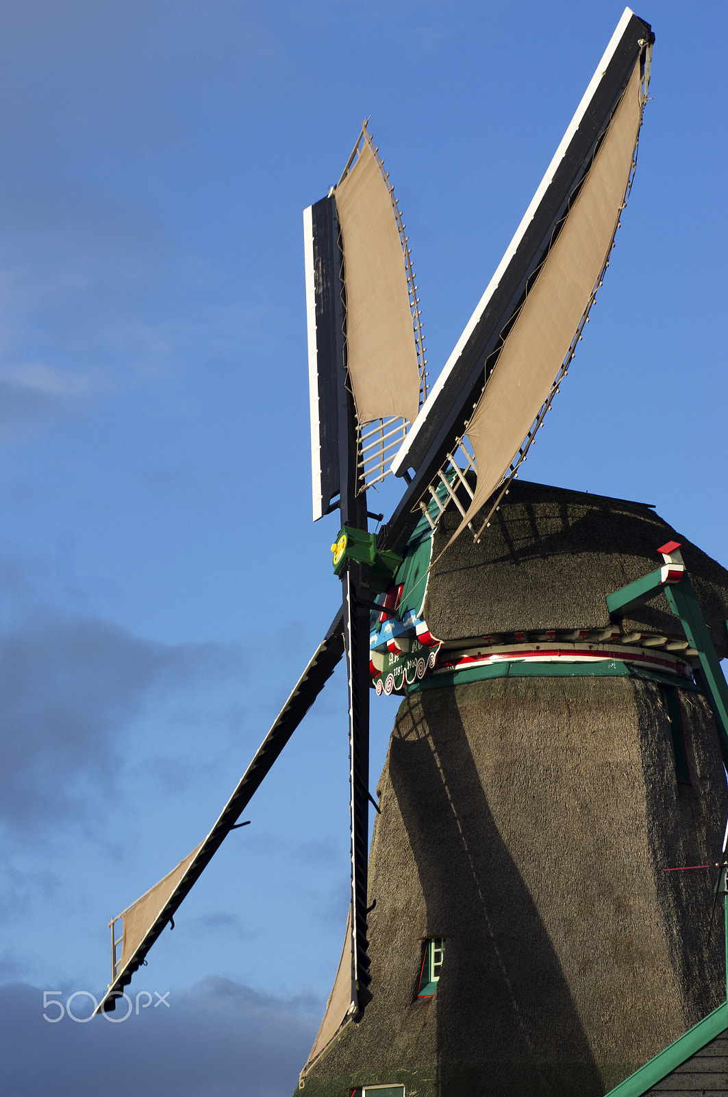 Sony Alpha DSLR-A580 + Tamron SP AF 90mm F2.8 Di Macro sample photo. Windmill photography