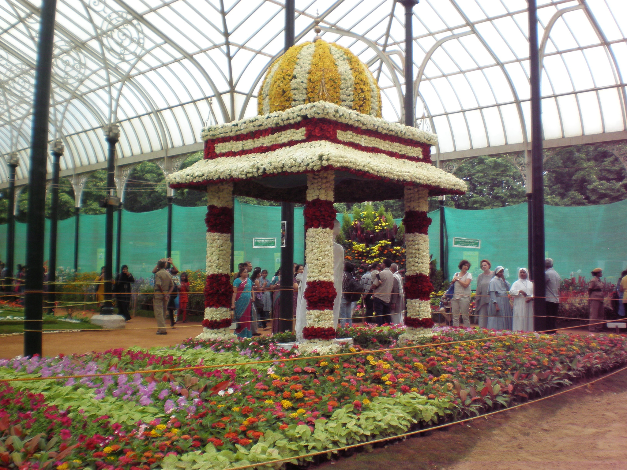 Olympus FE280,X820,C520 sample photo. Flowershow photography
