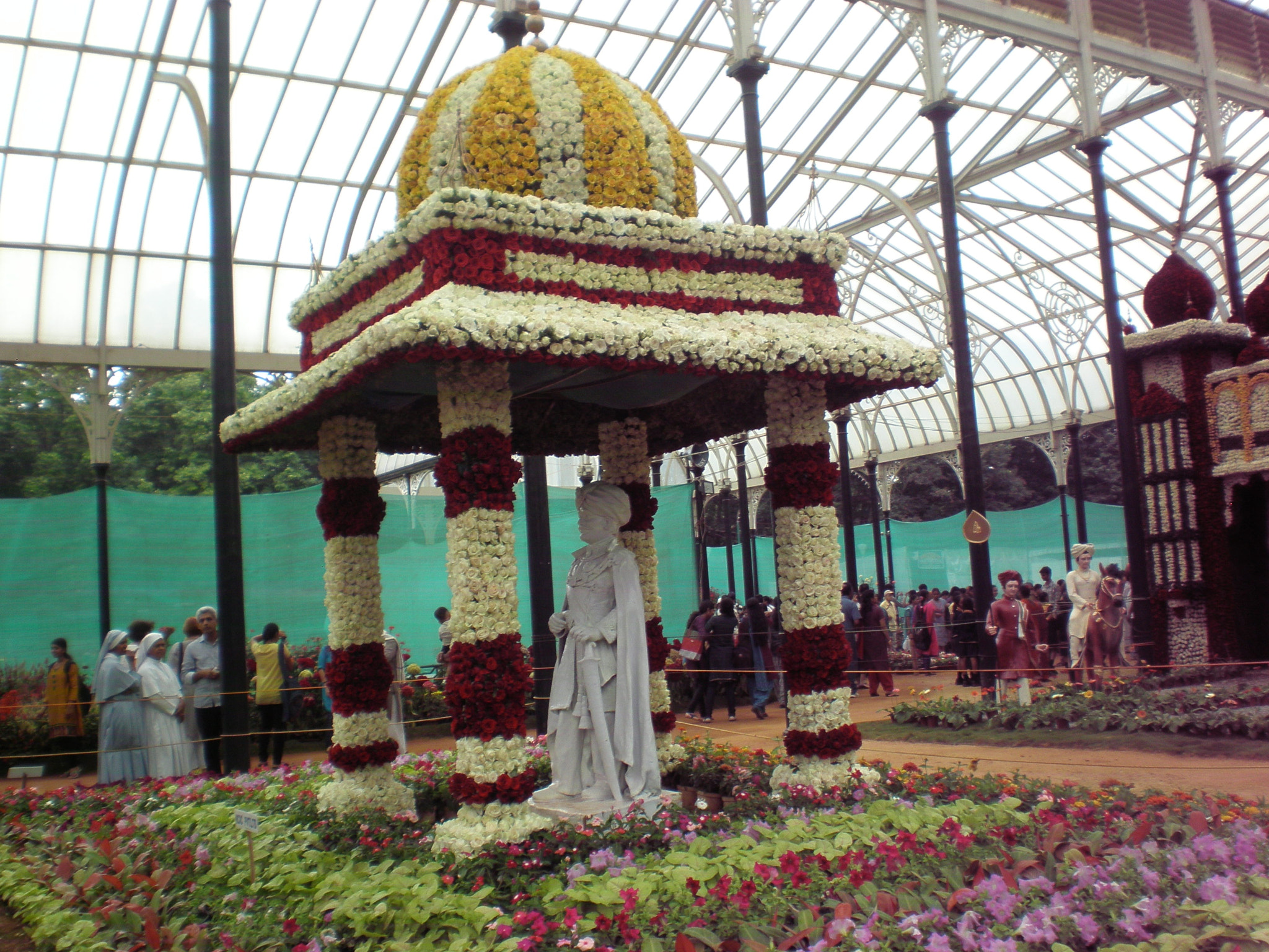 Olympus FE280,X820,C520 sample photo. Flowershow photography