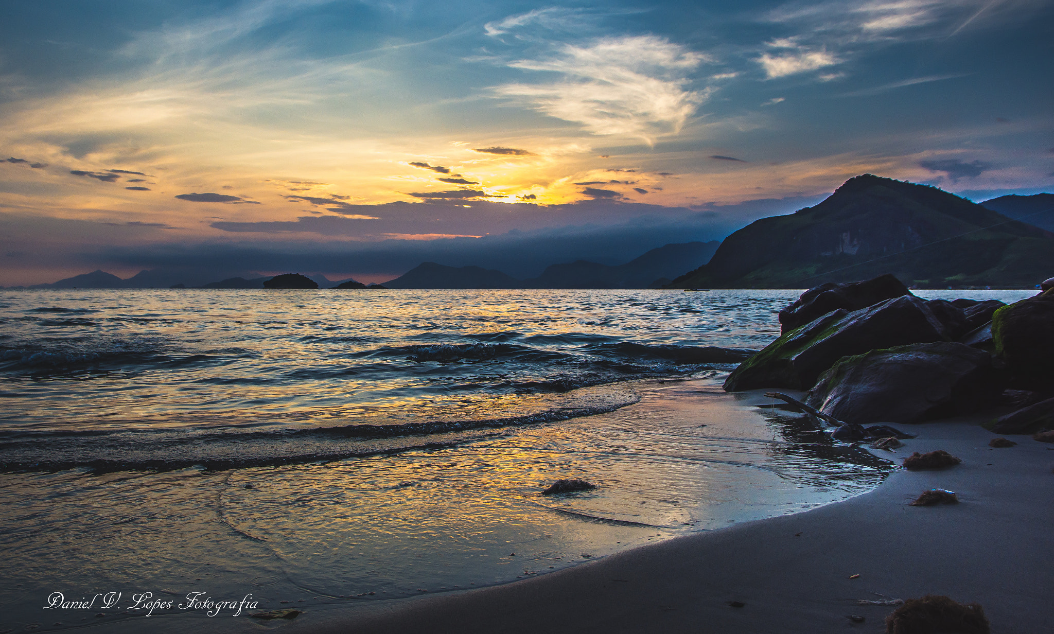 Sigma 17-70mm F2.8-4 DC Macro OS HSM | C sample photo. Por do sol em muriqui 08.01.16 photography