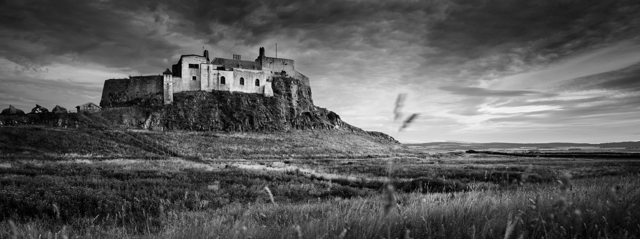 AF Nikkor 35mm f/2 sample photo. Holy island fields photography