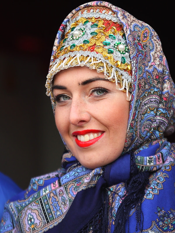 Canon 70-200mm sample photo. В праздничном наряде. photography