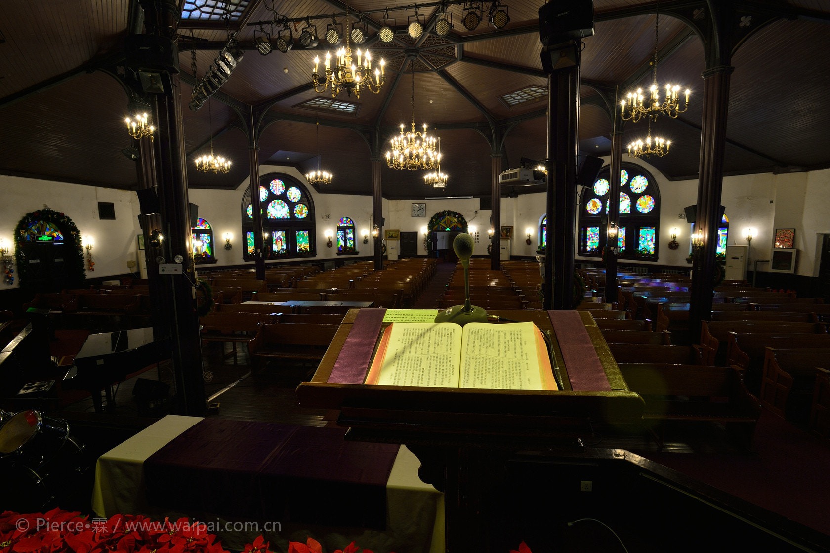 Nikon AF-S Nikkor 17-35mm F2.8D ED-IF sample photo.  穹顶之下  photography