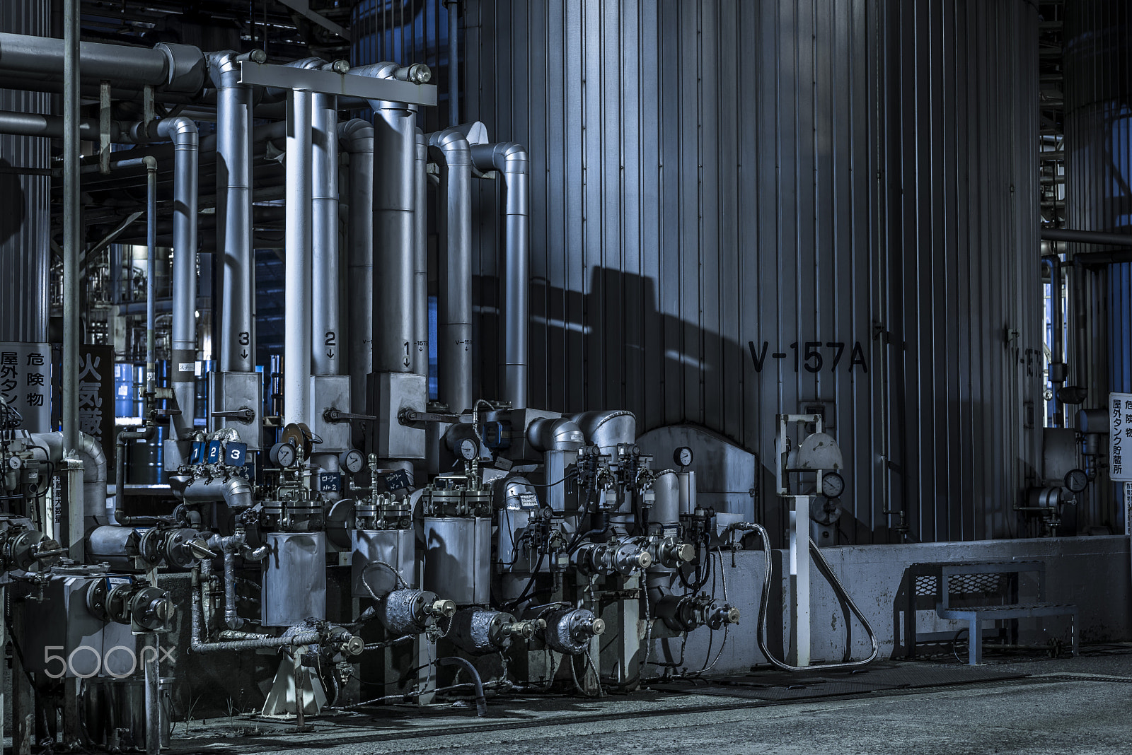 ZEISS Planar T* 85mm F1.4 sample photo. Factory photography