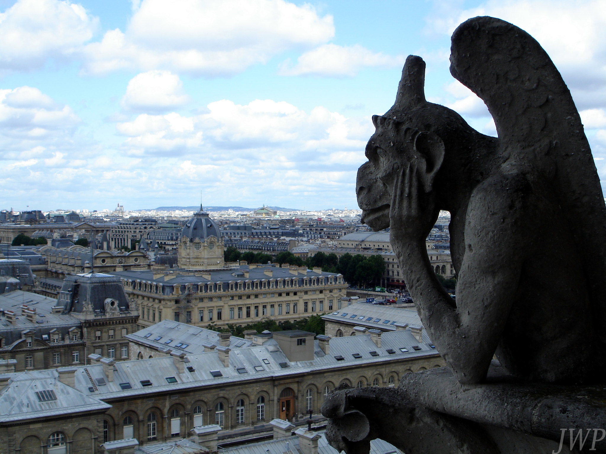 Sony DSC-W7 sample photo. Gargoyle of notre dame photography