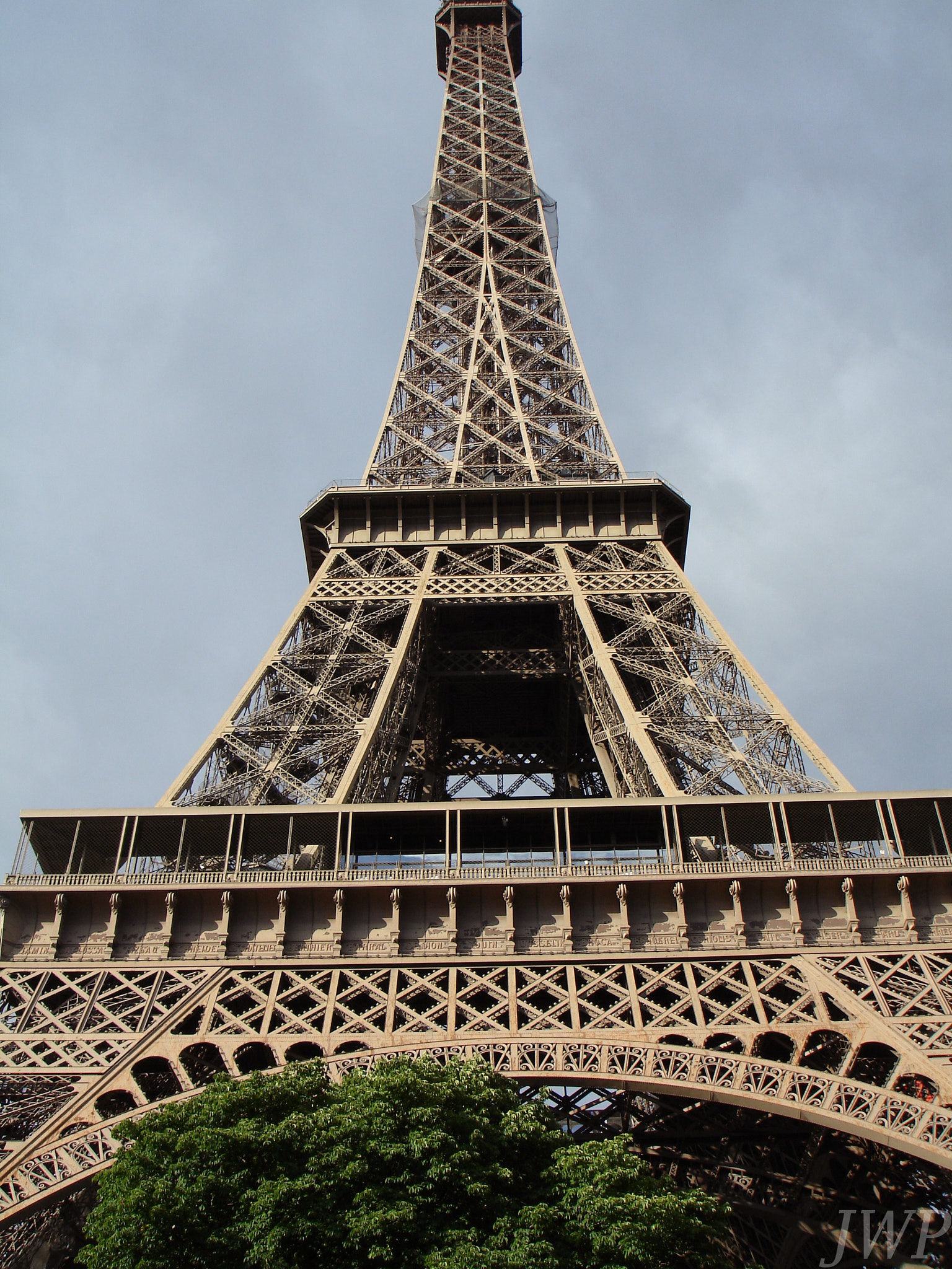 Sony DSC-W7 sample photo. Eiffel tower photography