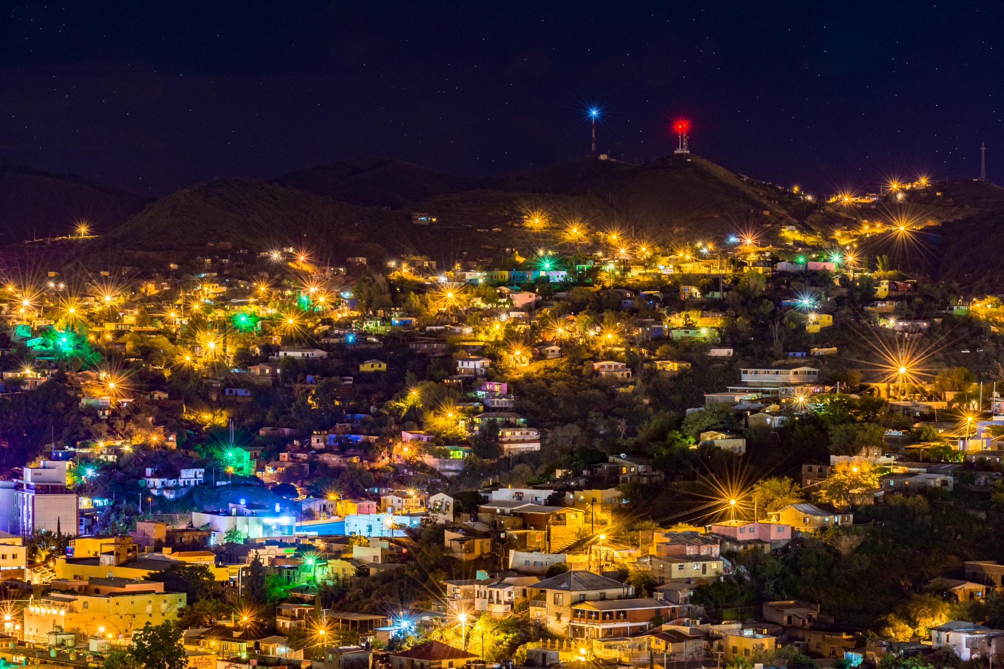 AF-S Zoom-Nikkor 80-200mm f/2.8D IF-ED sample photo. Nogales photography