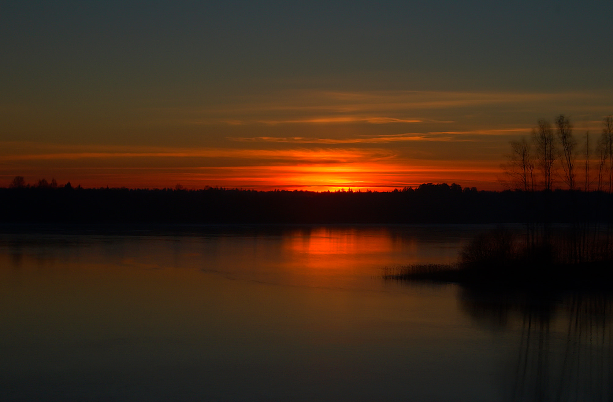 Tamron AF 28-75mm F2.8 XR Di LD Aspherical (IF) sample photo. Sunset on lake vołchino. first ice photography