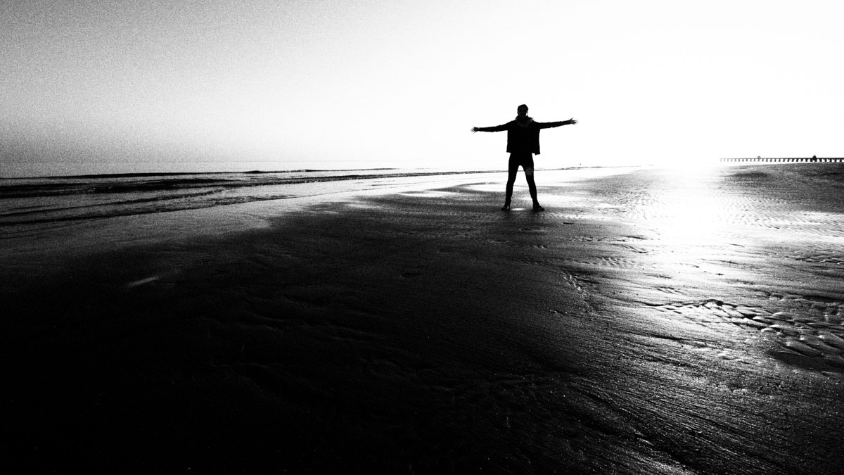 Panasonic Lumix G Vario 7-14mm F4 ASPH sample photo. Winter sea photography