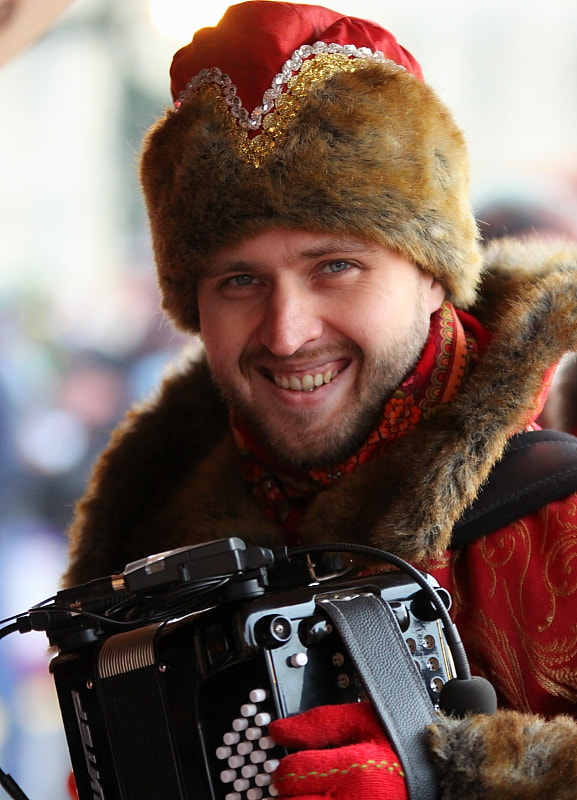Canon 70-200mm sample photo. Веселись народ - гармонист идет. photography