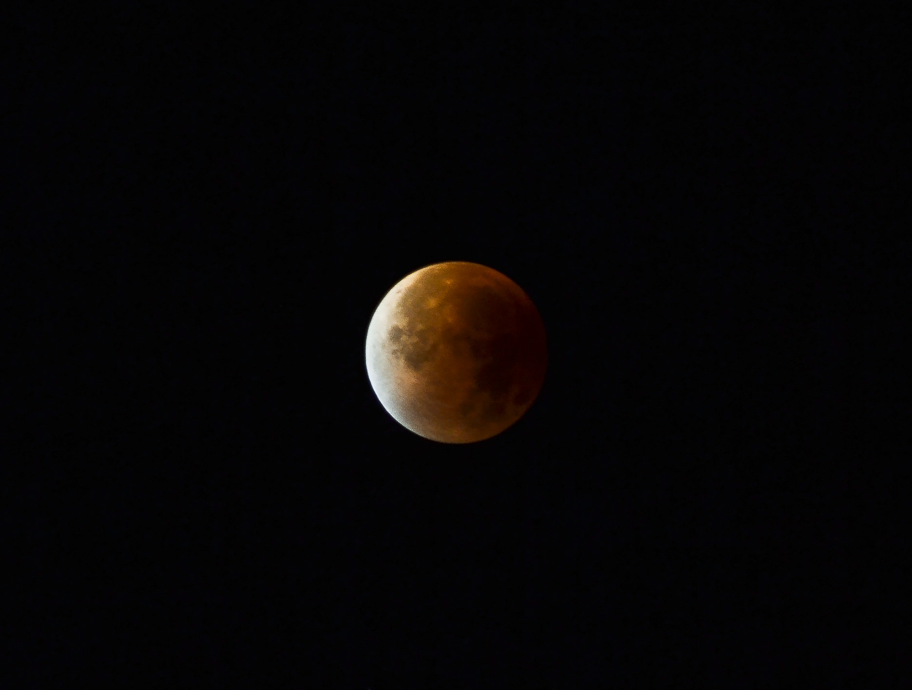 Nikon AF-S Nikkor 200-400mm F4G ED-IF VR sample photo. Moon photography