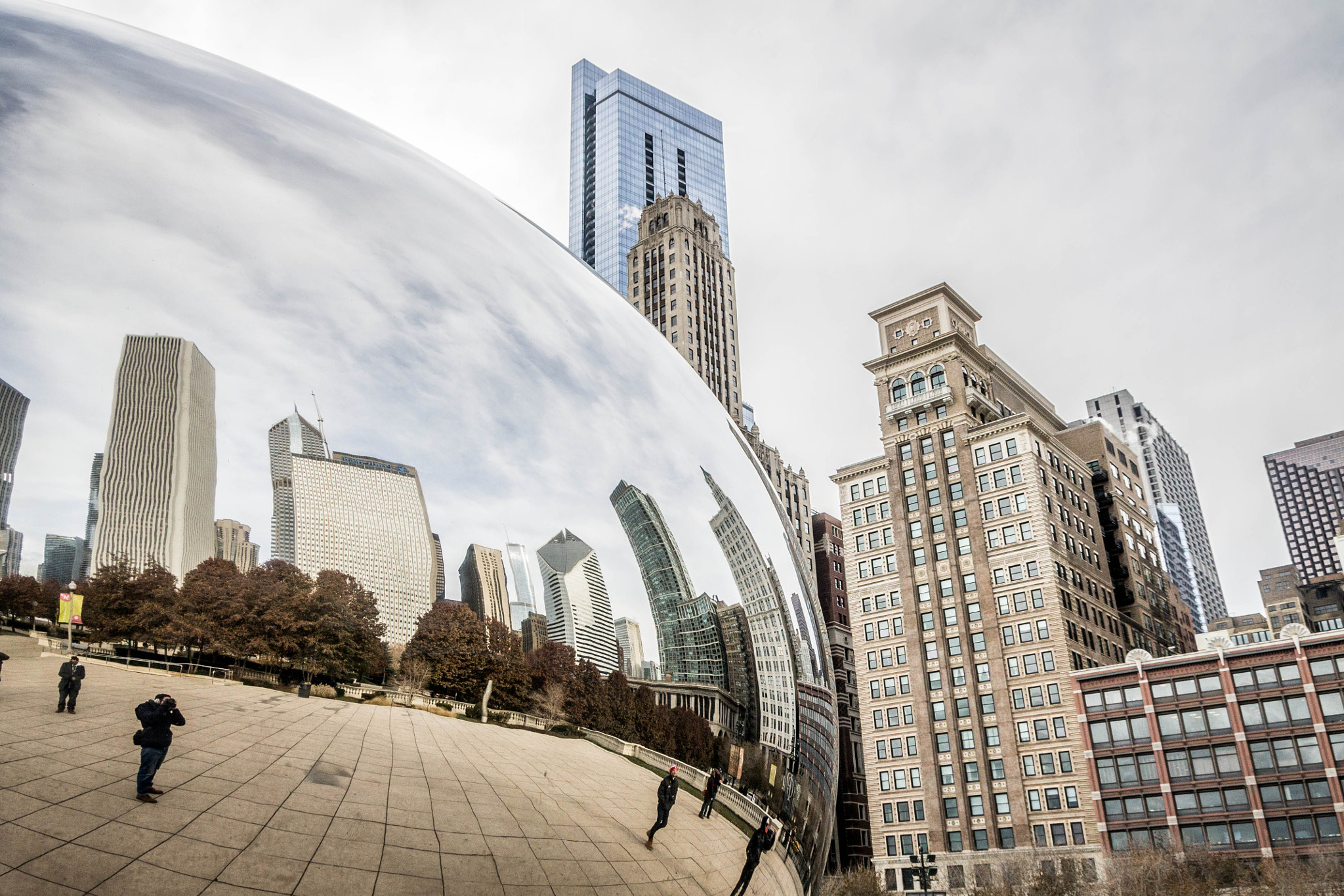 Sigma 17-70mm F2.8-4 DC Macro OS HSM sample photo. The bean (cloud gate) photography