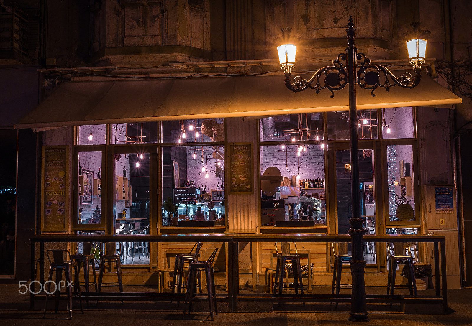 Pentax K-50 sample photo. Coffeehouse photography