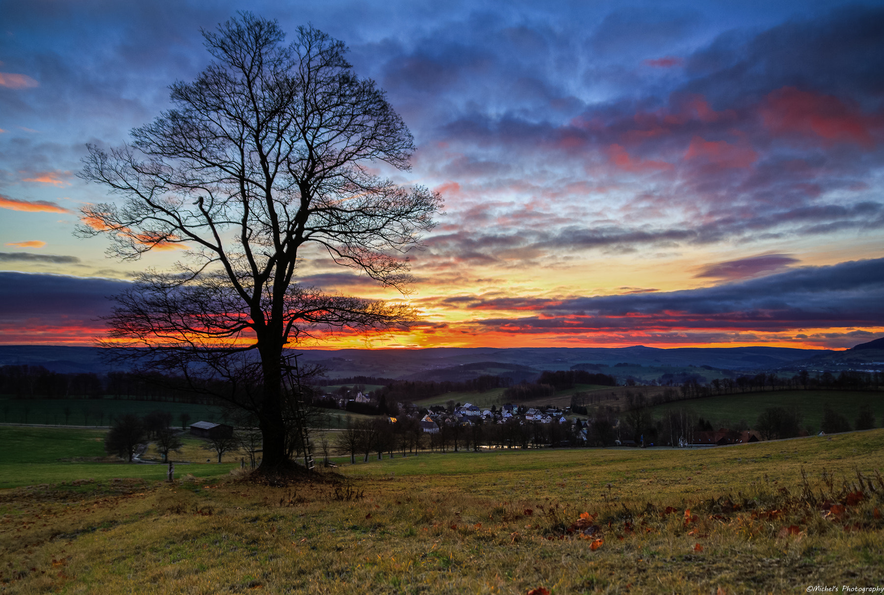 Sigma 17-70mm F2.8-4 DC Macro OS HSM sample photo. Sunrise erzgebirge / germany photography