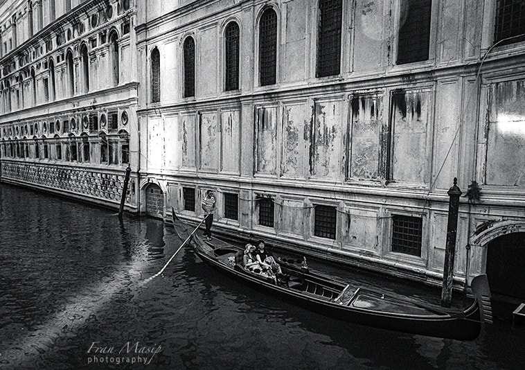 Sony Alpha DSLR-A700 sample photo. Sailing venice photography