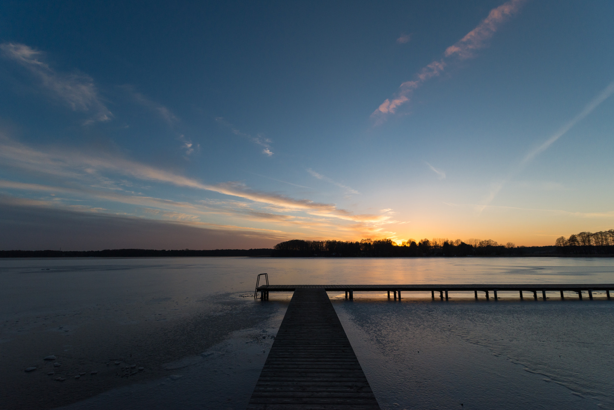 Nikon D610 + Sigma 17-35mm F2.8-4 EX Aspherical sample photo. Winter´s eve photography