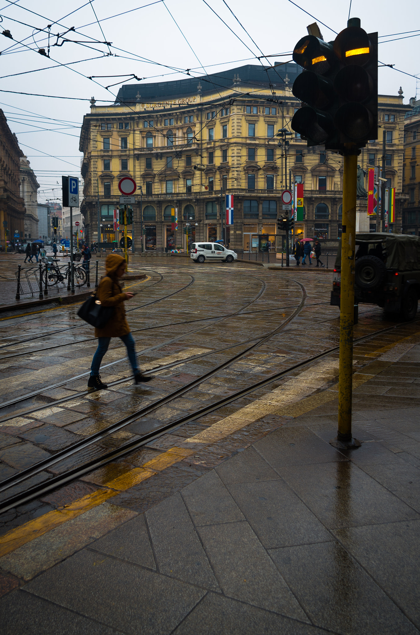 Pentax smc DA 18-55mm F3.5-5.6 AL WR sample photo. Milano photography