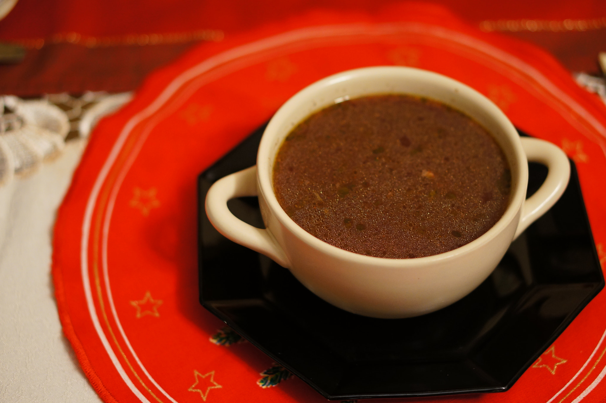 Sony Alpha NEX-5N + Sony E 50mm F1.8 OSS sample photo. Red beet soup photography