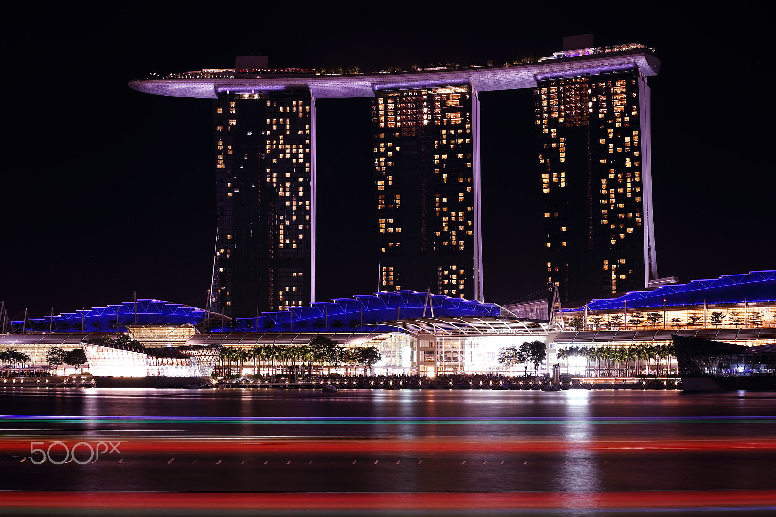 Canon EOS-1D X + Canon EF 50mm F1.8 II sample photo. Marina bay sands photography