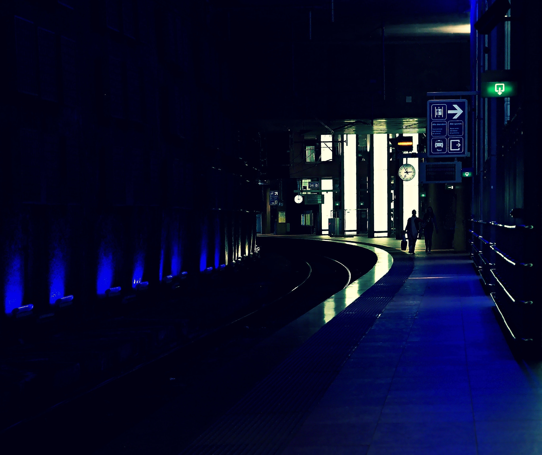 16.00 - 85.00 mm f/3.5 - 5.6 sample photo. Return photography