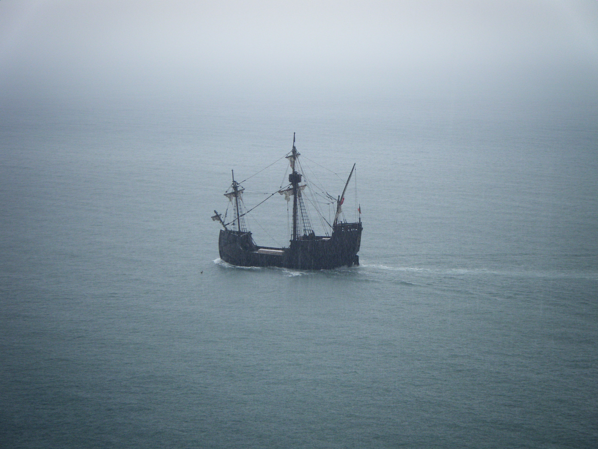 Fujifilm FinePix Z20fd sample photo. Galleon in the rain photography