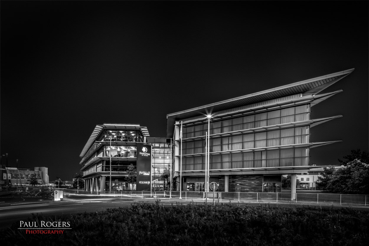 Canon TS-E 24mm F3.5L II Tilt-Shift sample photo. Hilton double tree newcastle airport photography