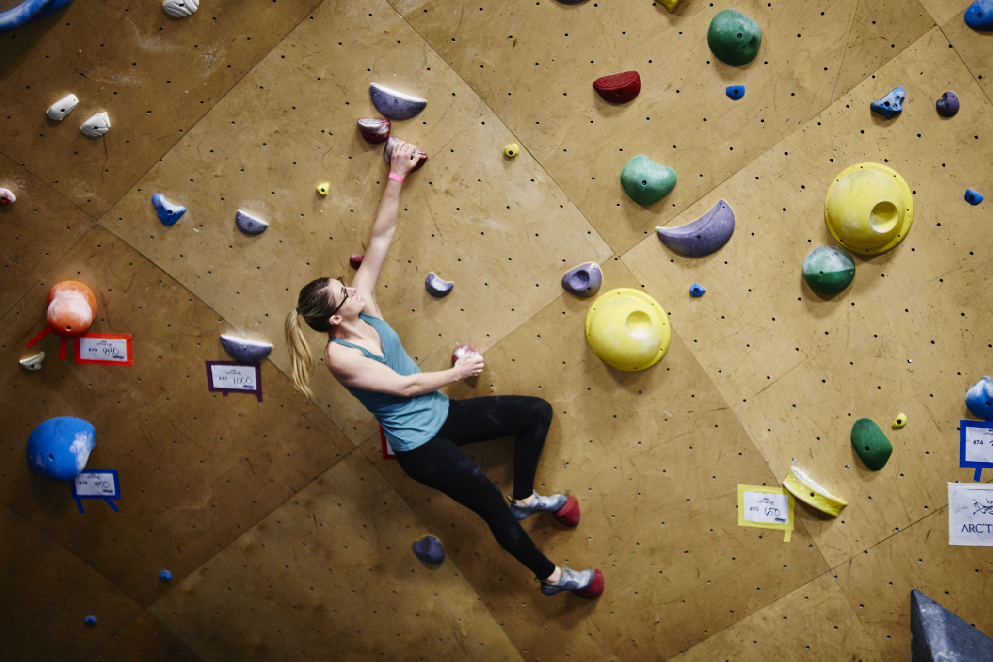Sony SLT-A77 + Sony DT 35mm F1.8 SAM sample photo. Dinamik climbing comp photography