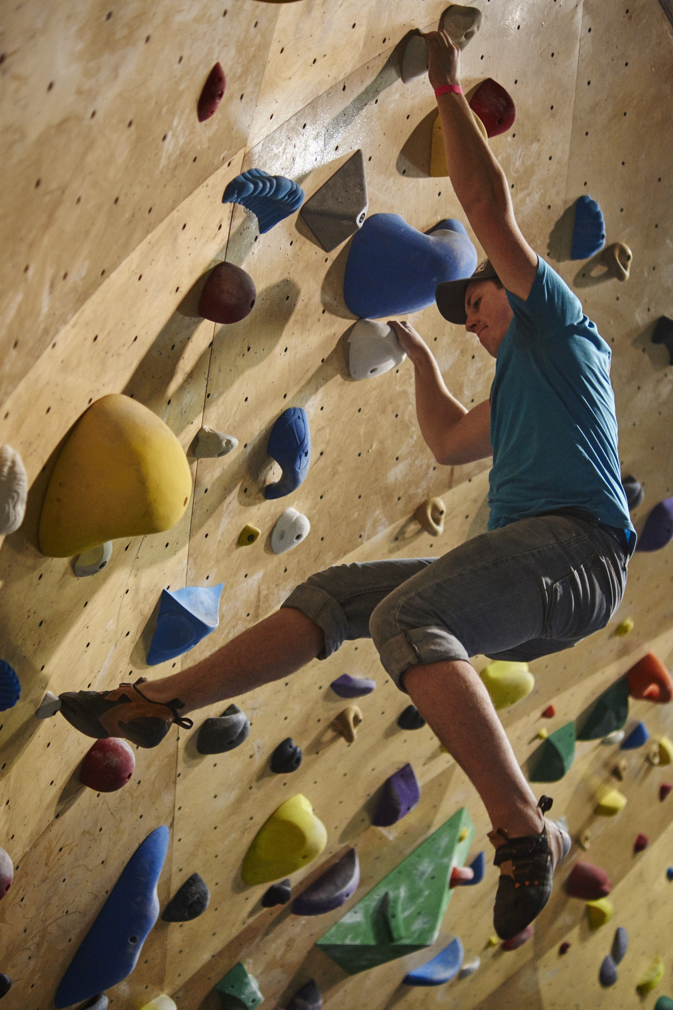 Sony SLT-A77 + Sony DT 35mm F1.8 SAM sample photo. Dinamik climbing comp photography