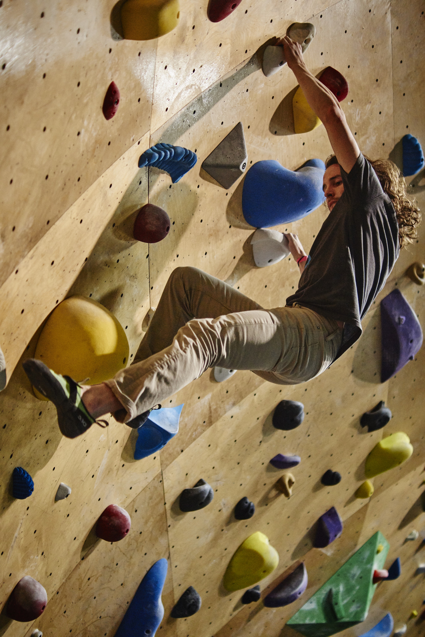 Sony SLT-A77 + Sony DT 35mm F1.8 SAM sample photo. Dinamik climbing comp photography