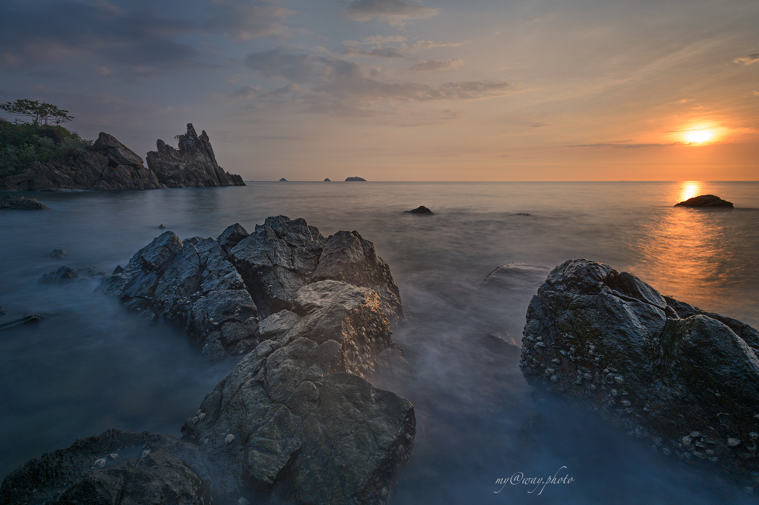 Nikon AF-S Nikkor 17-35mm F2.8D ED-IF sample photo. Chai chet sunsets 2015  #2 photography