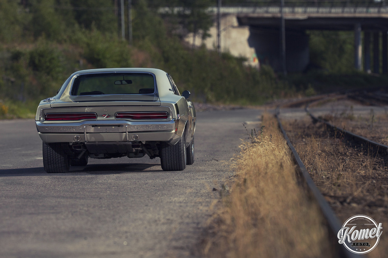 Canon EF 200mm F2L IS USM sample photo. Hemi charger 1969 photography