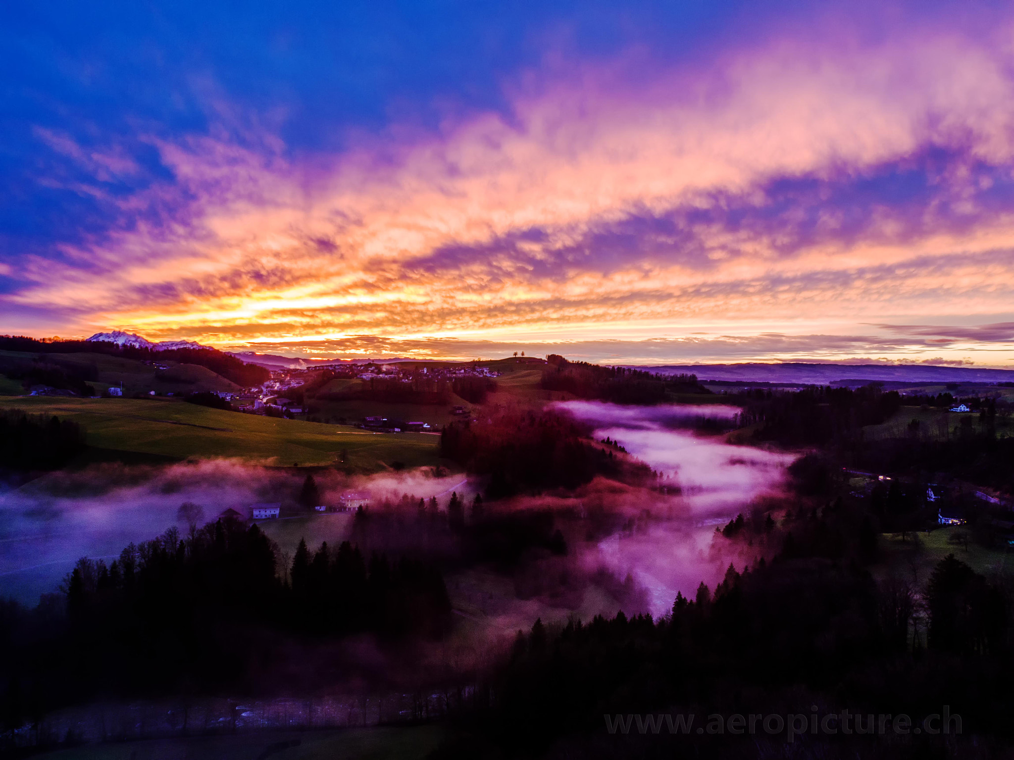 DJI FC550 + OLYMPUS M.12mm F2.0 sample photo. Riverfog photography