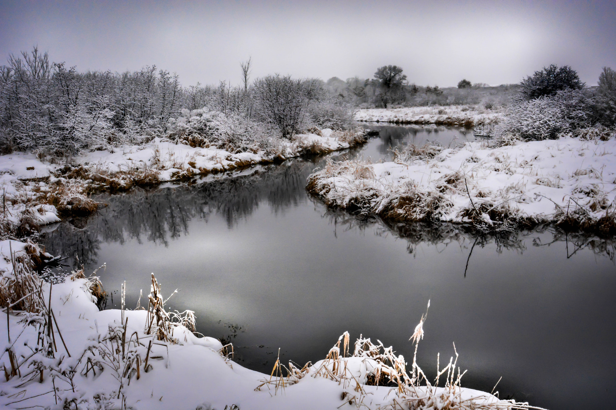 AF Zoom-Nikkor 24-120mm f/3.5-5.6D IF sample photo. Willow river photography
